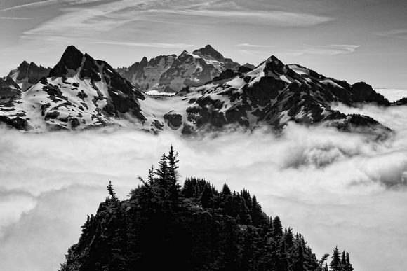 Mt Shuksan Fog (1)